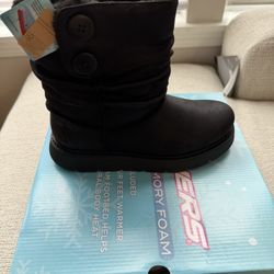 Women Sketchers Winter Boots