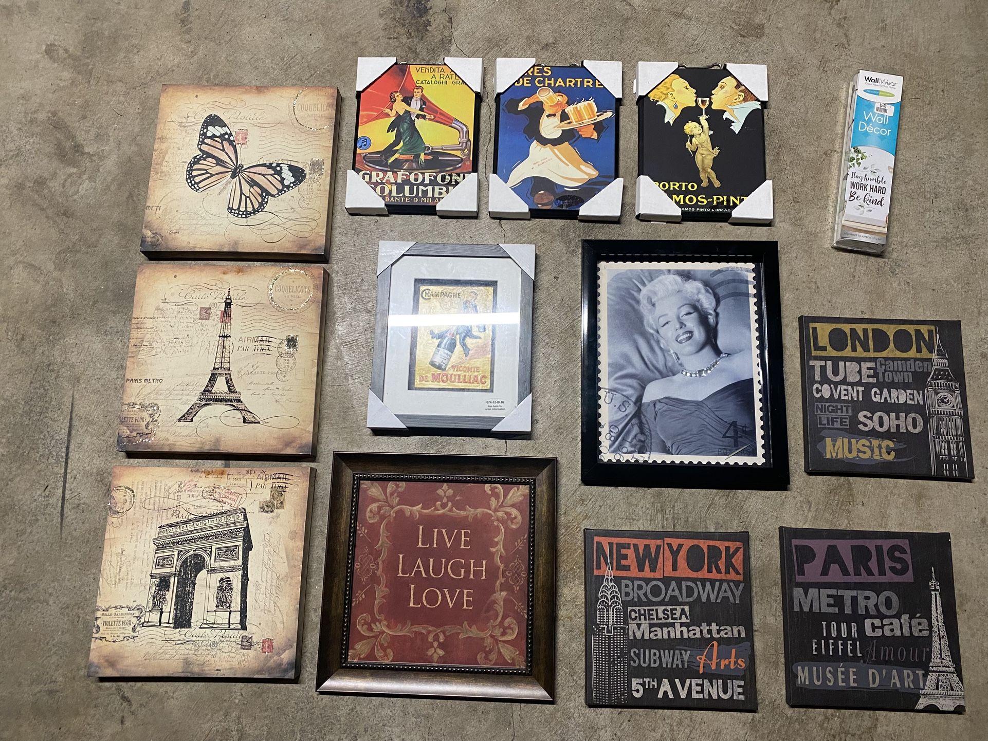 New & Like New Decorative Pieces