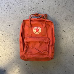 Fjällräven Kånken Backpack Orange 16L Padded, External Pockets, Zip