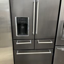 Kitchen Aid 5 Door In Black Stainless Used With Platinum Interior