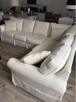 Ashley Furniture Large Cream Sectional Sofa – Excellent Condition