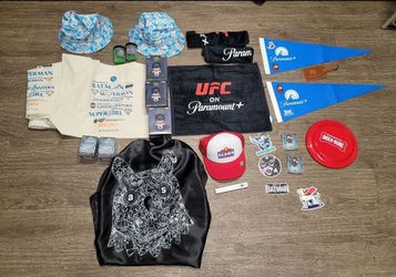 San diego comic con 2026 past and current promo swag (see all pictures)
