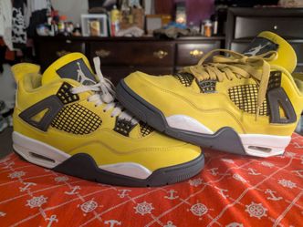 AIR Jordan 4 Retro Lightning mens size 9.5