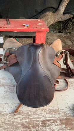 English saddle