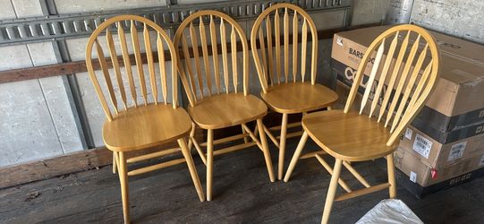 Heavy Solid Wood Windsor Dining Chairs (Set of 4)
