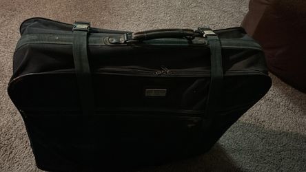Suitcase -28 inches all around