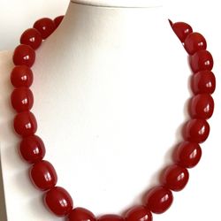 Beautiful Vintage Style Red Amber Resin  Beads Necklace