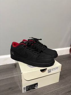 Black Supreme 94 Nike dunk SB low. Size 10.5
