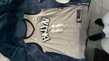 Kyrie jersey