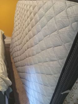 Full size sealy mattress