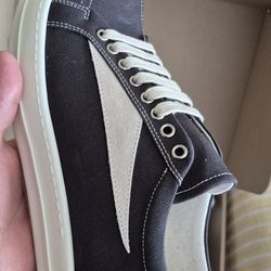 Men Sneakers Size 44, New,  Clifton Nj,  Pick Up 