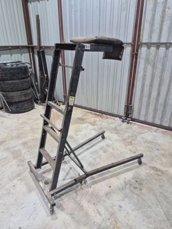 Matco automotive ladder