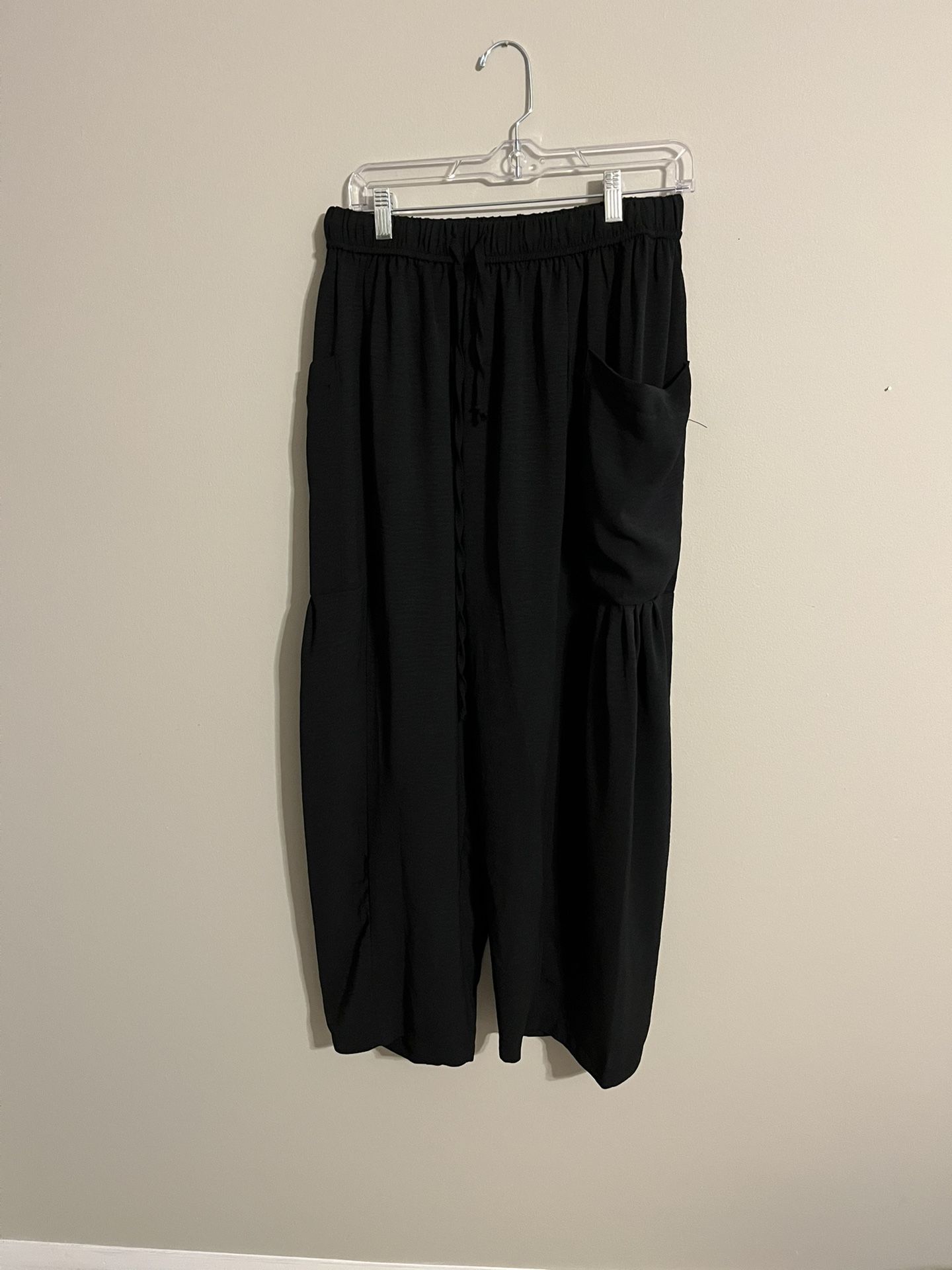 Black Cropped Pants