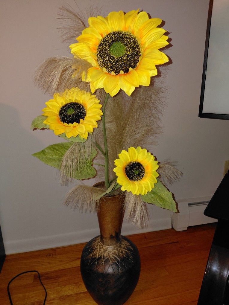 Jarrón Con Girasoles