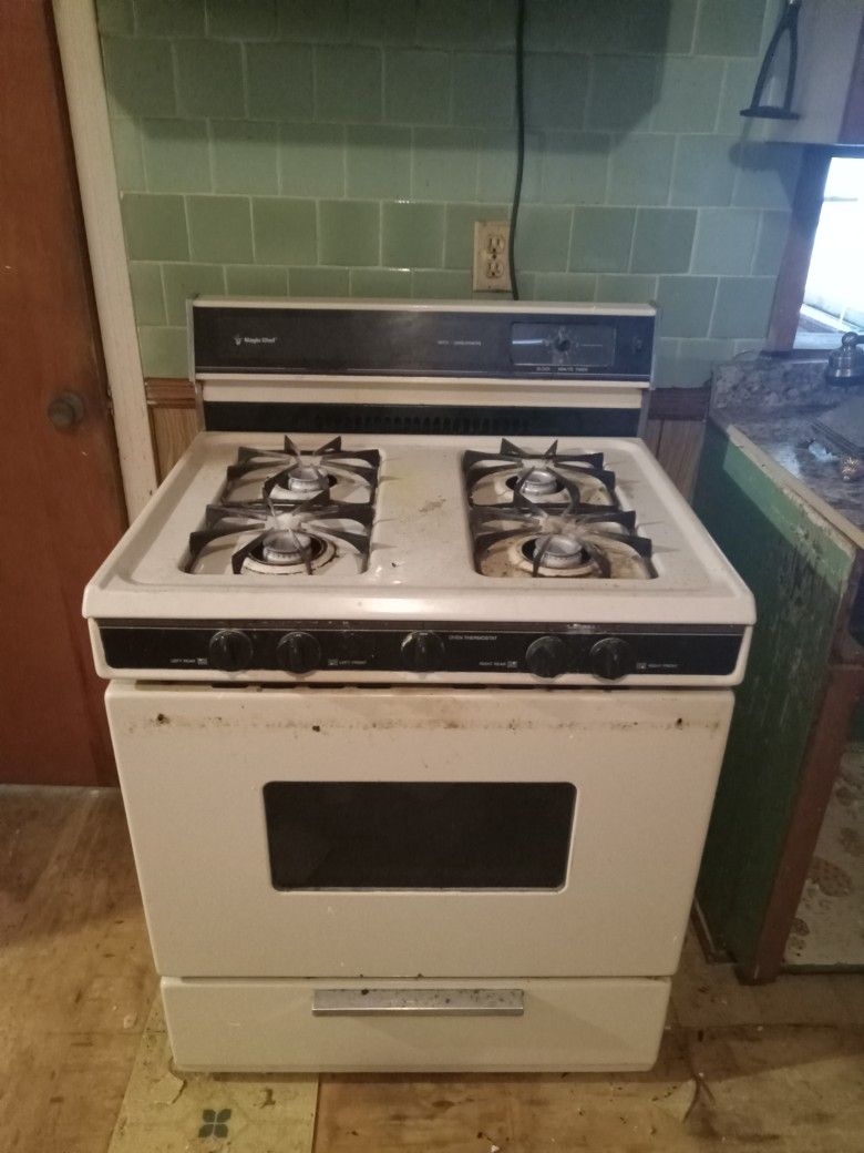 Magic Chef Gas Stove