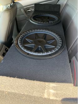 Subs 12’ kickers with box  2 amps Memphis