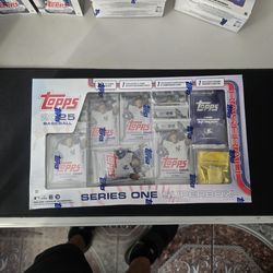 2025 Topps Series 1 Super Box