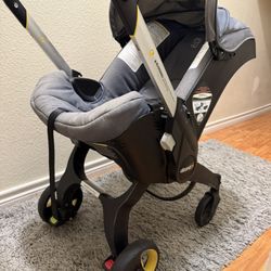 DOONA carseat/ stroller 