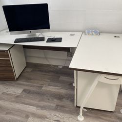 Executive Desk Set