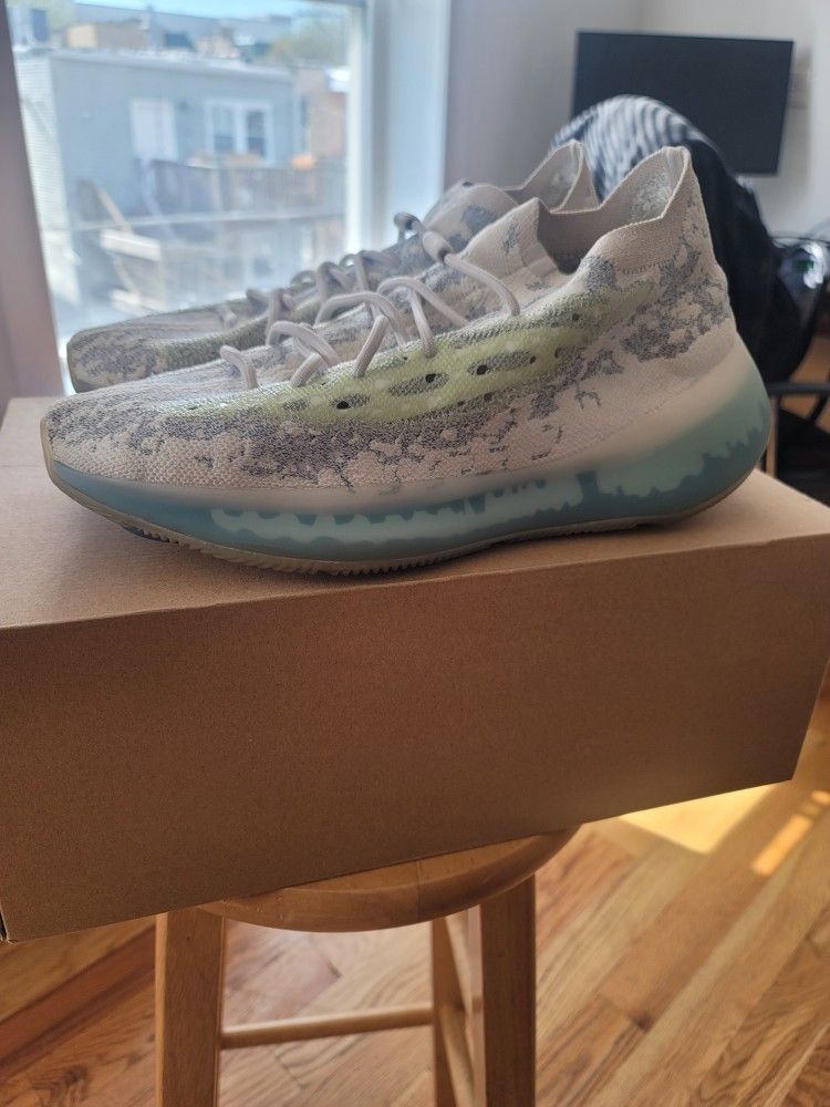 Adidas Yeezy 380 Alien Size 14