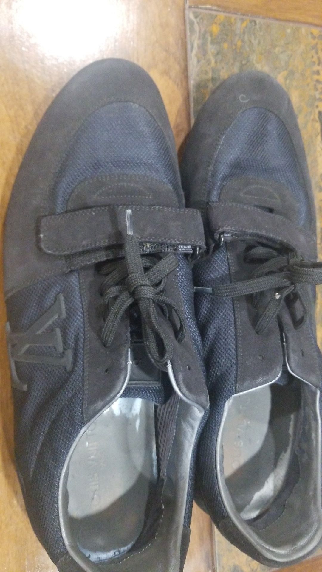 Louis Vuitton shoes size 10 men