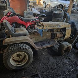 Riding  Lawn Tractor