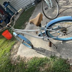 2 Cute Schwin  Multispeed Beach Cruiser Bikes 
