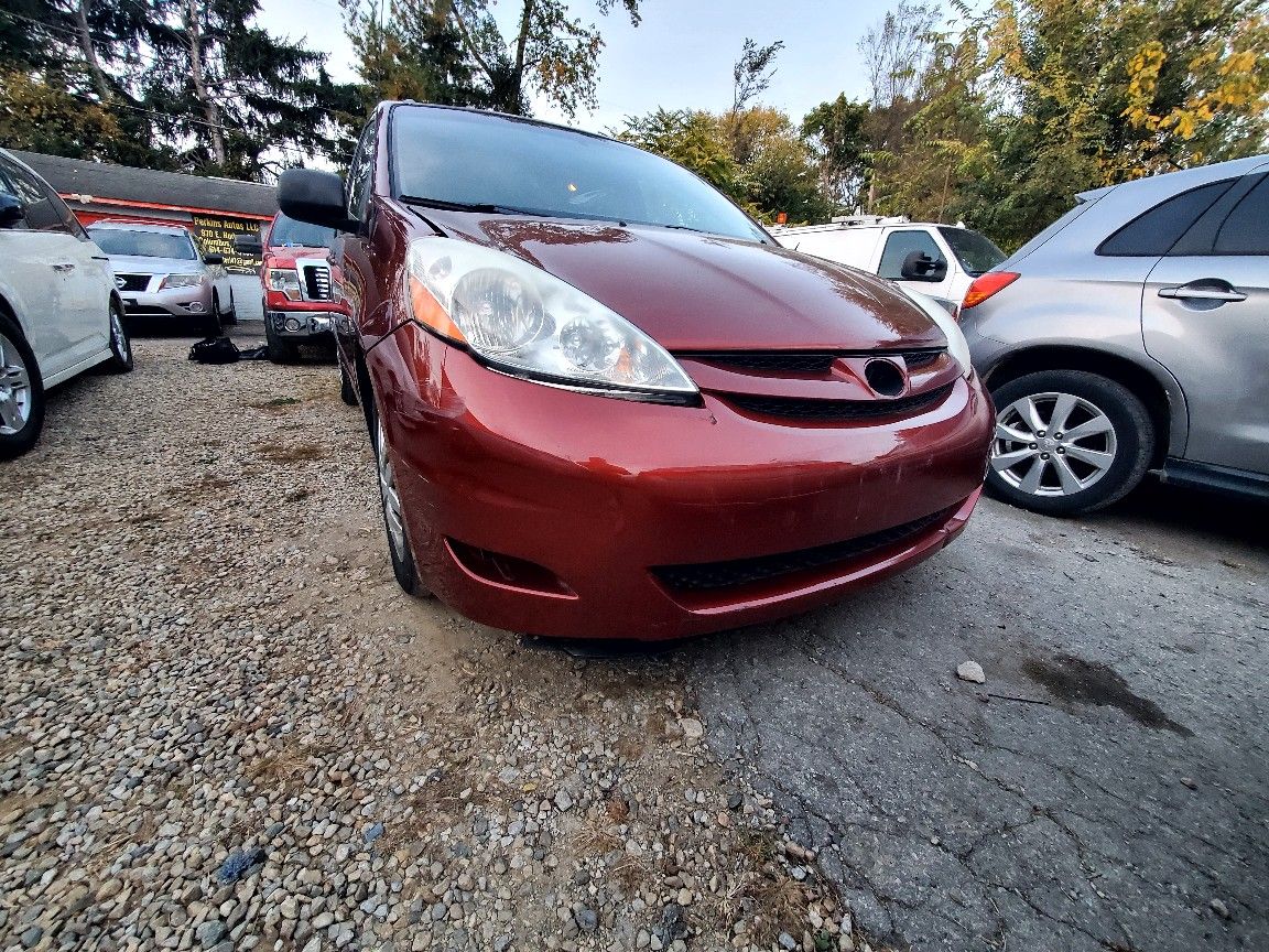 2010 Toyota Sienna