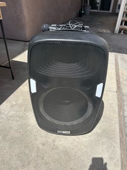 Altec Lansing Powered PA Speaker w/ Microphone & Charger