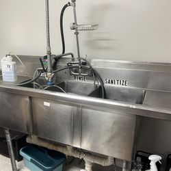 7’ 3 compartment sink with power suds machine, professional spring pull down faucet 2 drain boards