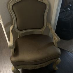 Beautiful Ashley Chair 