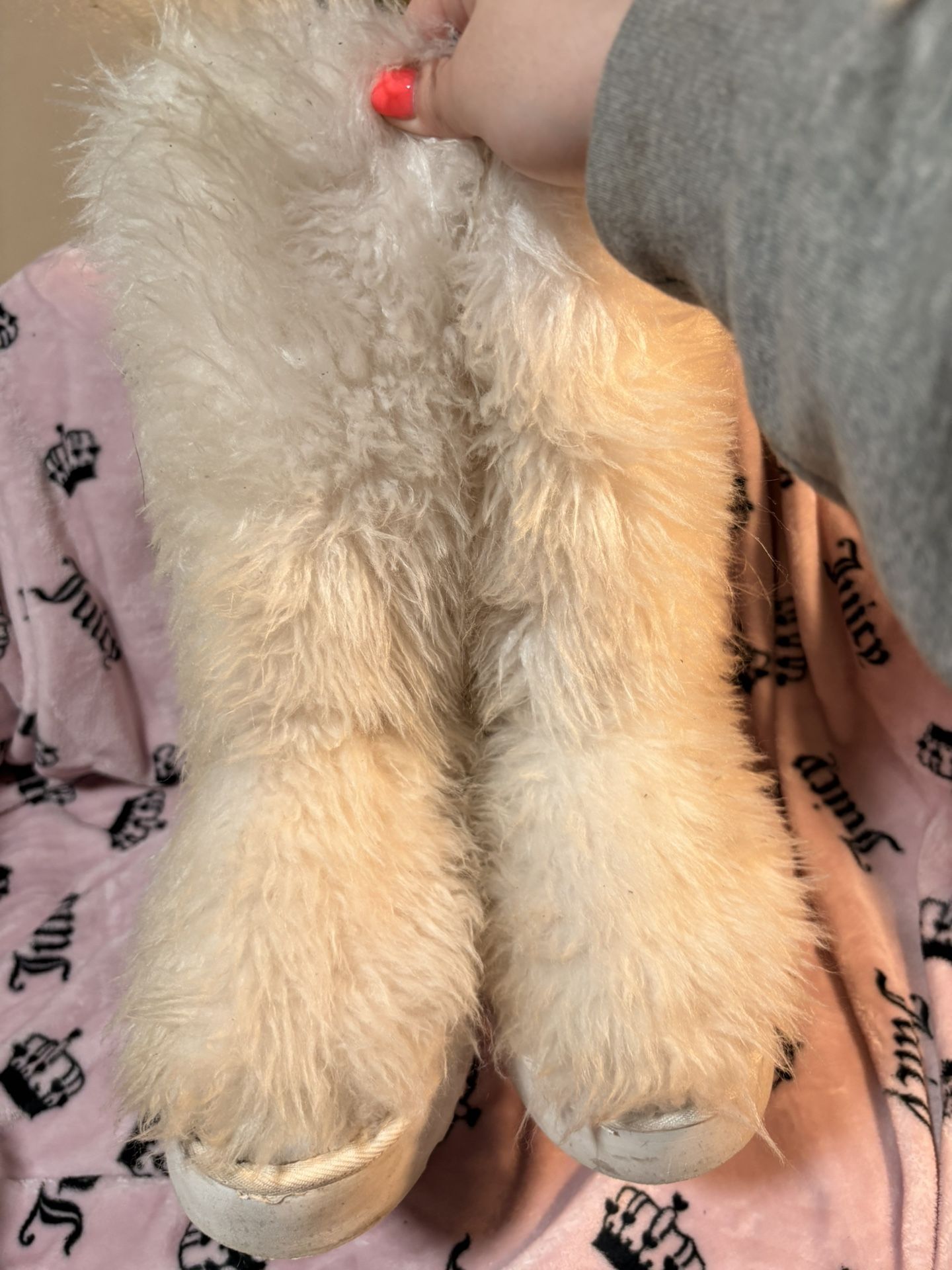 White Fluffy Faux fur platform boots 