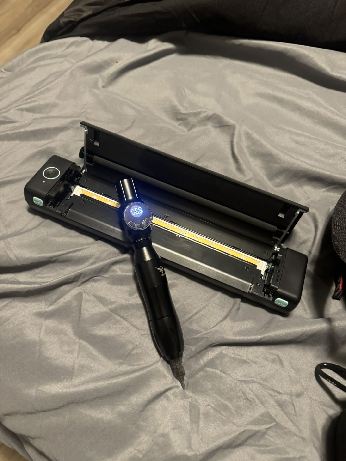 Tatto Gun And Printer
