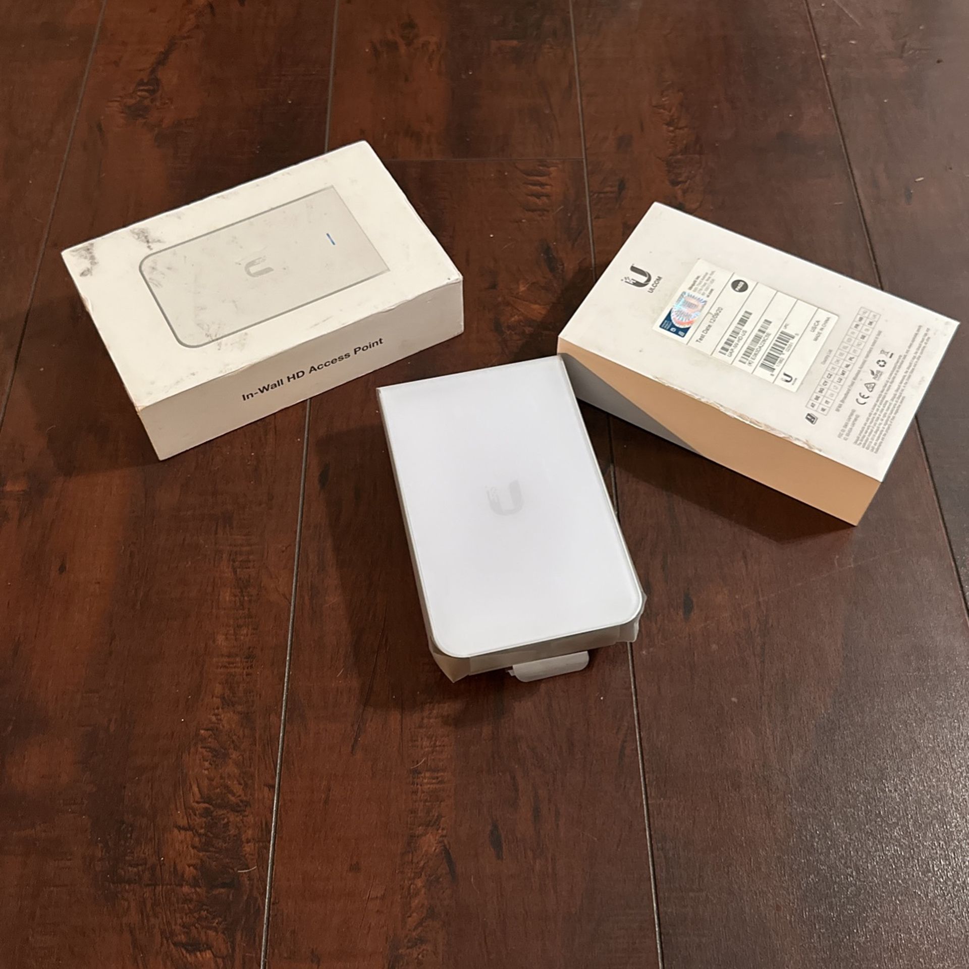 Unused Ubiquiti In-Wall HD access Point