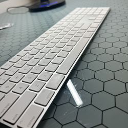 Wireless Apple Keyboard