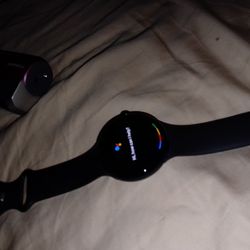 Google Pixel Watch With Charger 