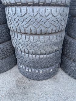 Vendo 265/75/r16 Goodyear las 4 llantas por $220