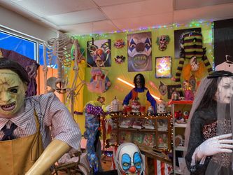 Halloween Props. Amazing Selection! Rare, Vintage, Custom, Animated, SO MUCH!!!