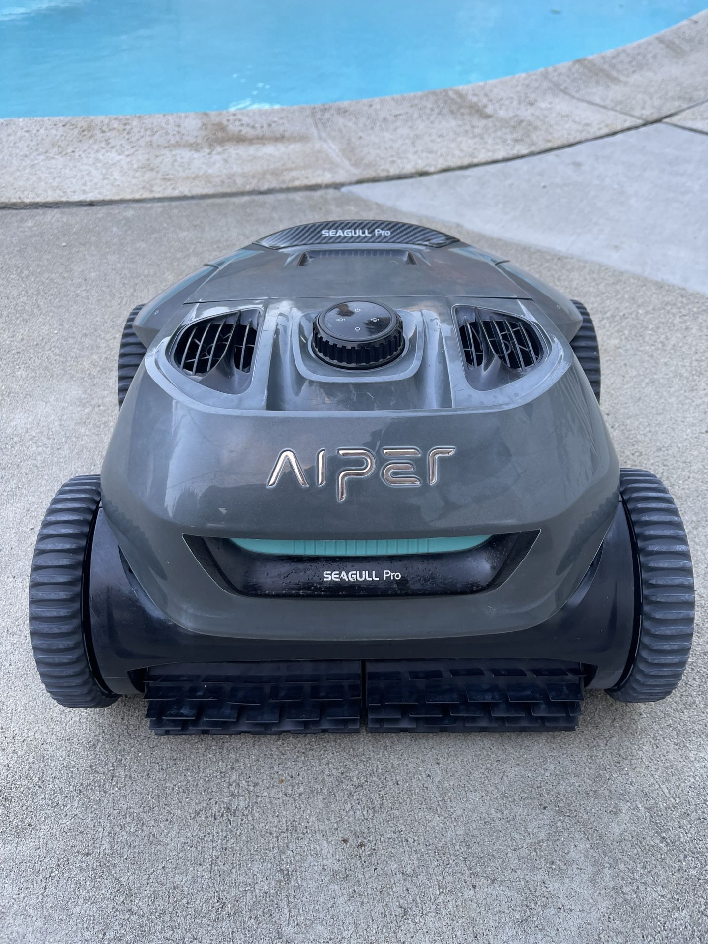 Aiper Seagull Pro - Cordless Pool Vacuum