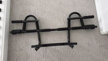 Pull up bar