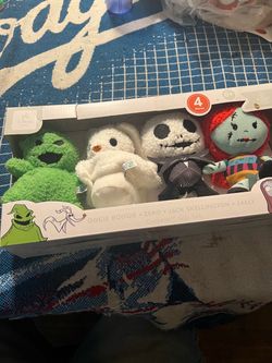 Disney Nightmare Before Christmas Cuteeze 4-Piece Plush Gift Set