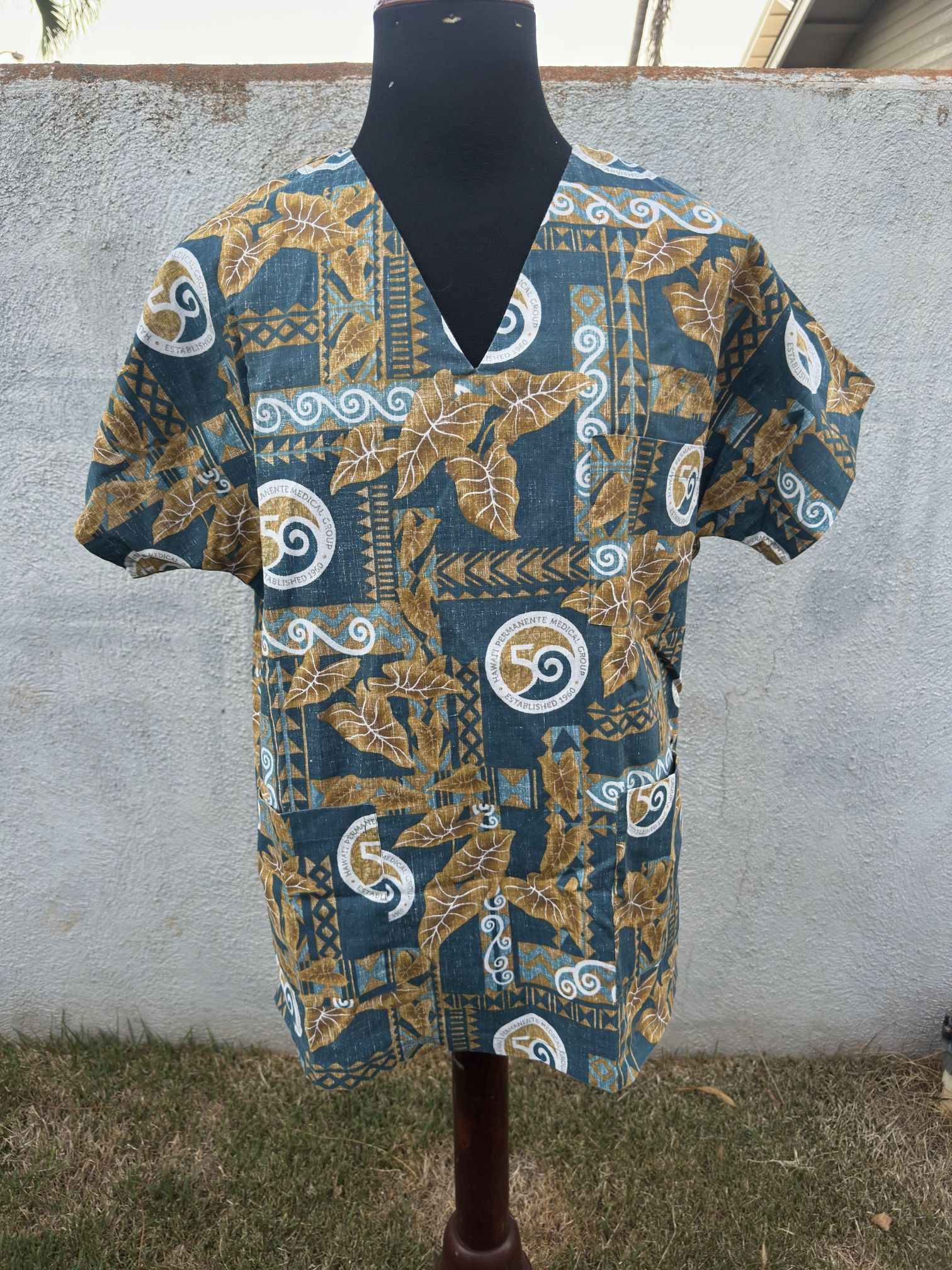 Reyn Spooner Scrub Hawaii Permanente Medical Group Hawaiian Shirt Men’s M