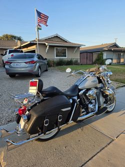 2005 harley Davidson Roadkill Classic