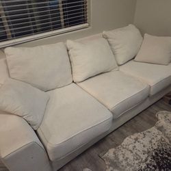 Queen Pull-Out Couch