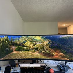 Samsung odyssey Curved 49” Gaming Monitor