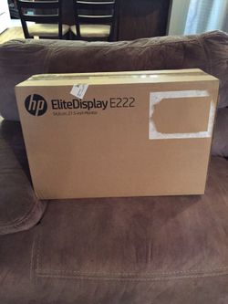 HP EliteDisplay E222 along with keyboard, mouse and 10' USB