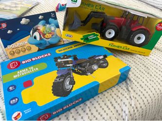 Motor cycle blocks, dolphins , farmer car