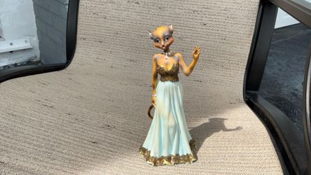 Margaret Le ￼Van Alley cat  blue evening gown  Alley cat  figurine