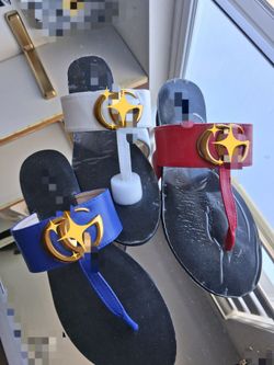 💙🤍❤️Women's  Sandals 💙🤍❤️ size 7 to 11