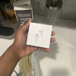 AirPod 4 Noise Cancellation 